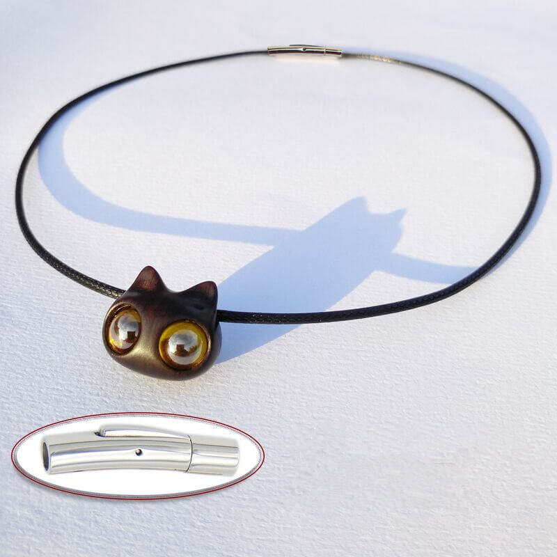 Handmade Cute Wood Cat Necklace